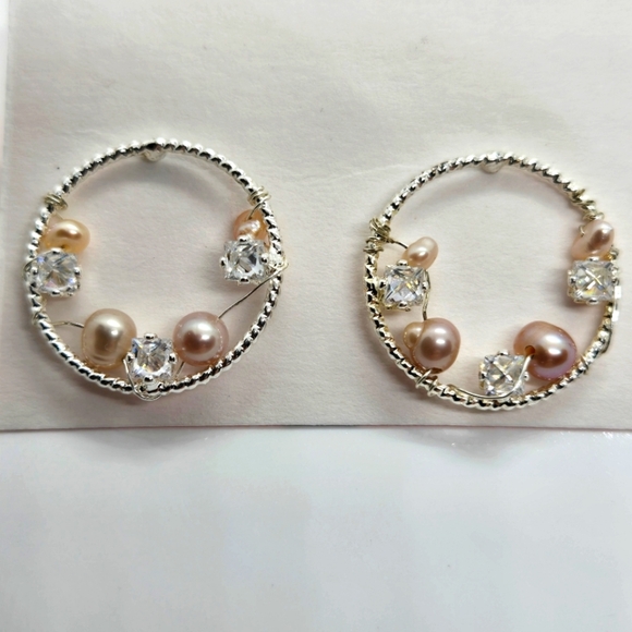 Silver Tone Cream Pearl and Crystal CZ? Earrings - Picture 13 of 16